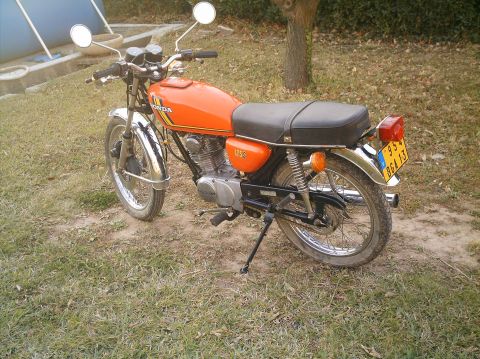 Honda CB 125 J 1976 - from Pellegrino Christian