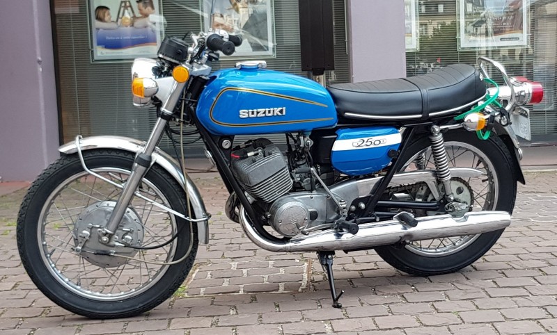 Suzuki T250 information